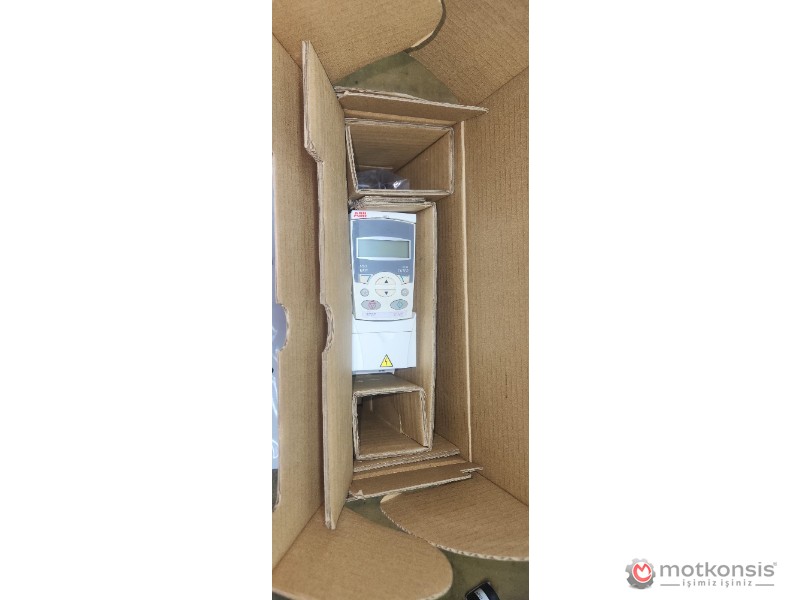 İkinciel ABB ACS310 0.55KW ACS 310-03E-02A1-4