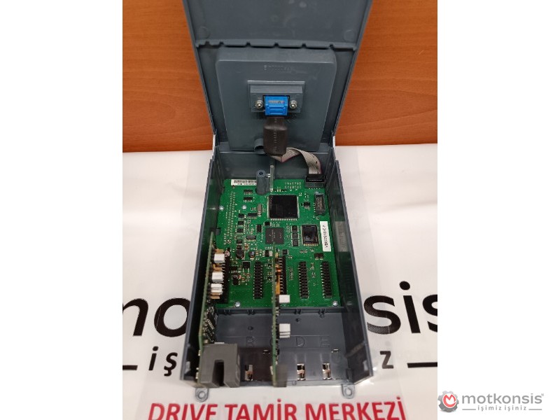 VACON VB00761B-C-F KONTROL KARTI VE PANELİ